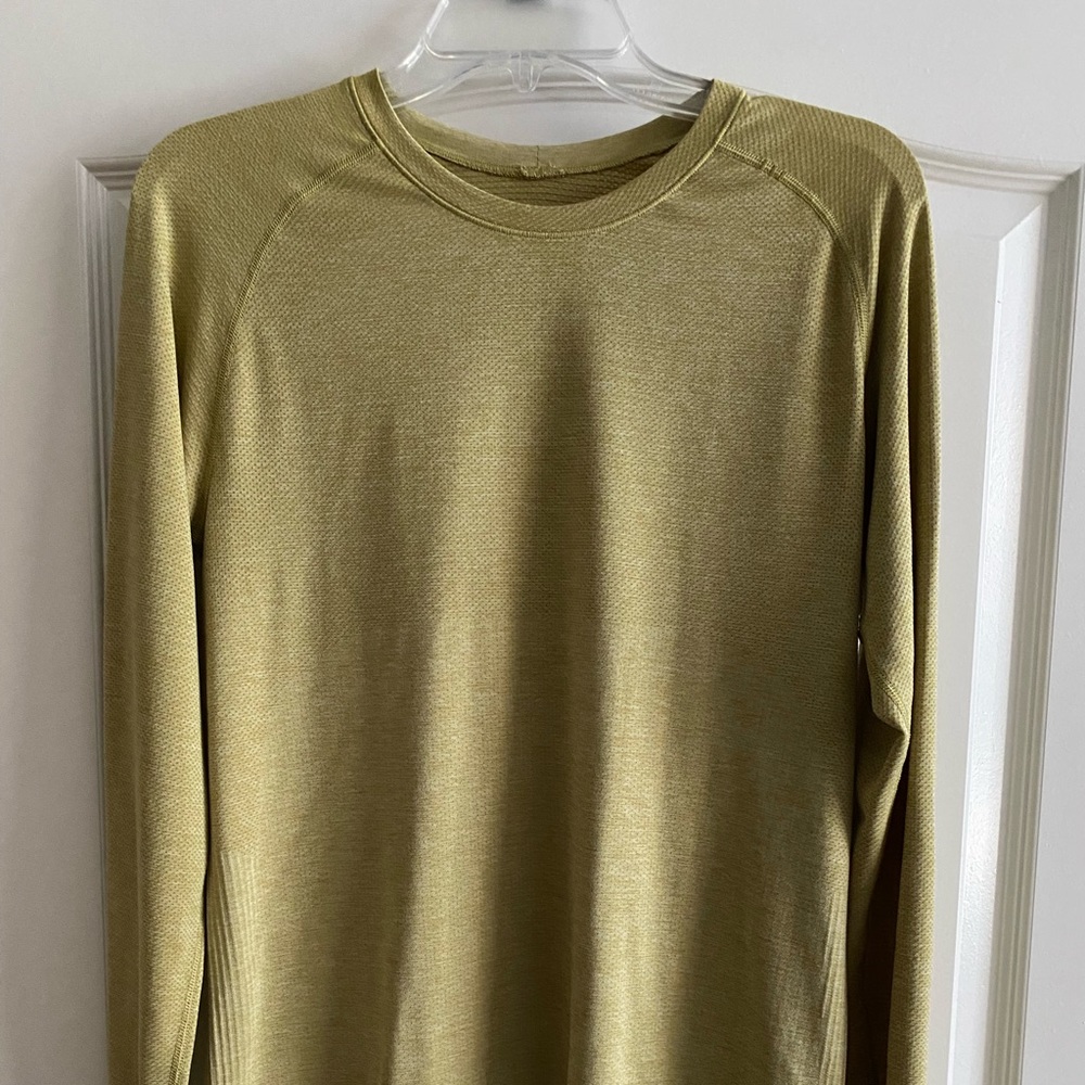 Lululemon yellow Men’s Metal Venttech long sleeve shirt